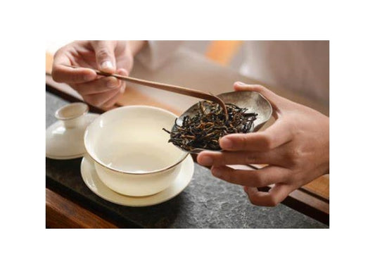 How to brew Yunnan black tea