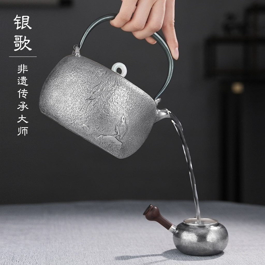 柳间栖雀Hammer marks- Lifting-handle silver pot