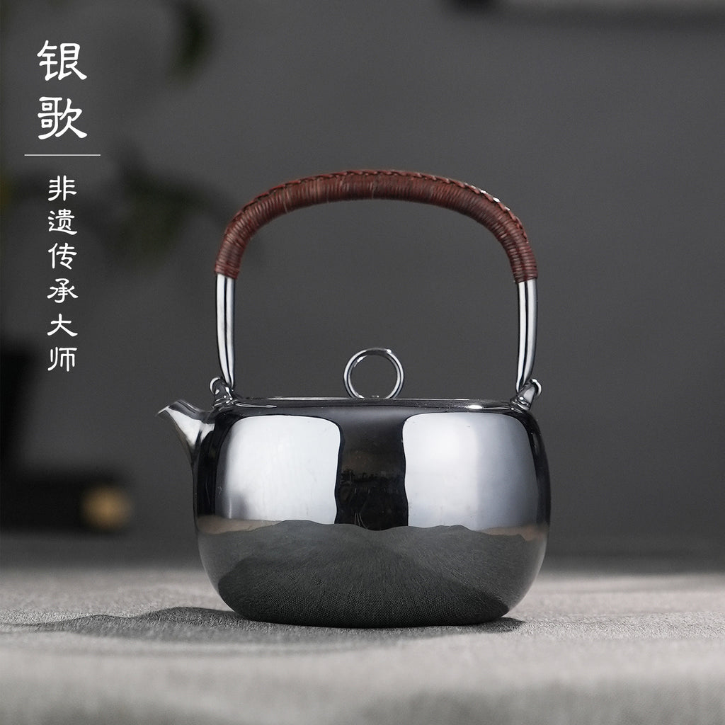 环纽光面Weathered look Lifting-handle silver pot